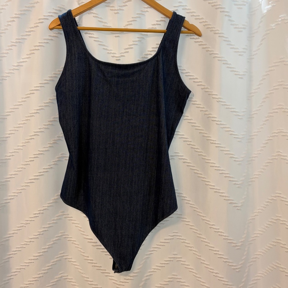 Naked Wardrobe Womens 1X Denim Print Scoop Neck Sleeveless Bodysuit
